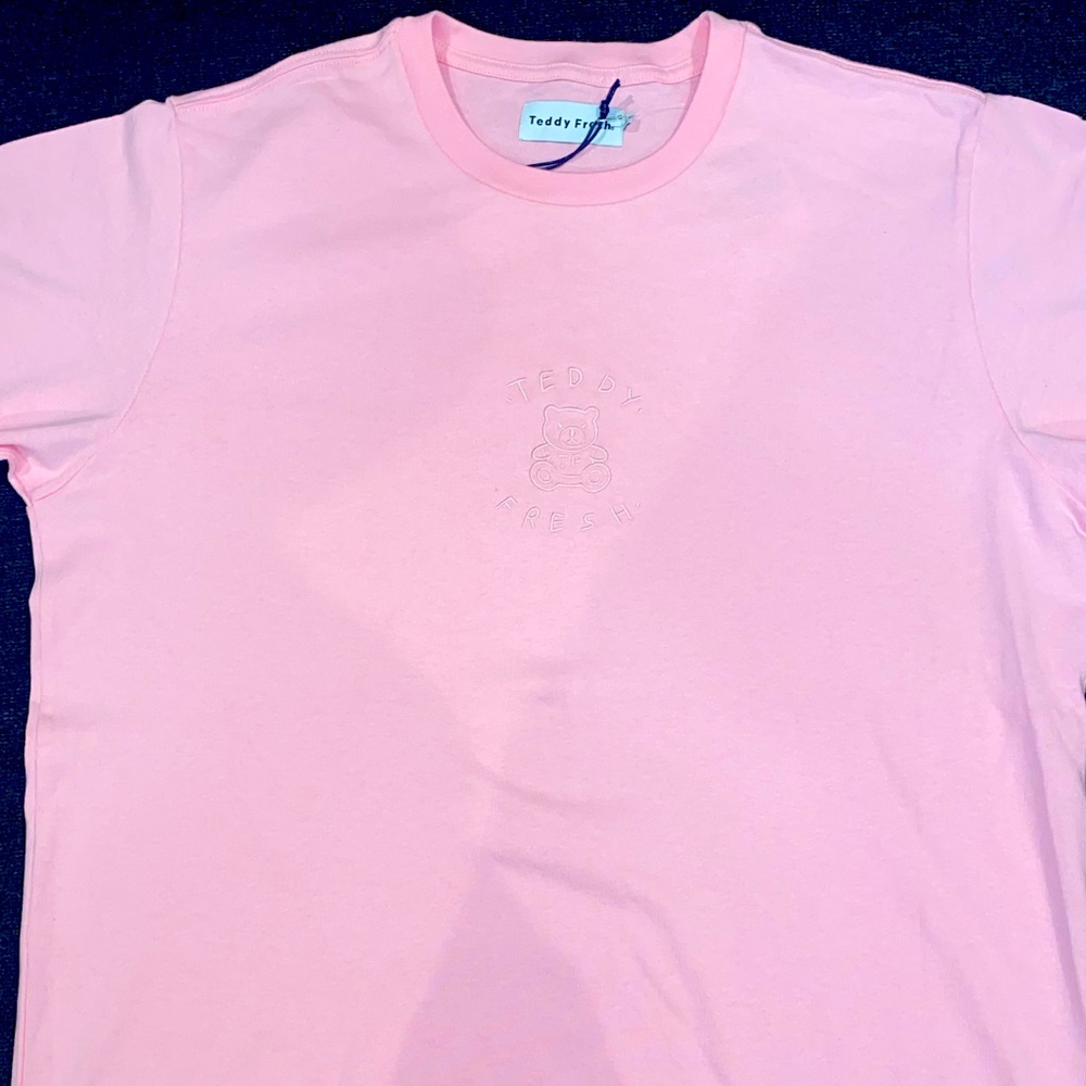 Men medium Teddy Fresh Pink shirt
